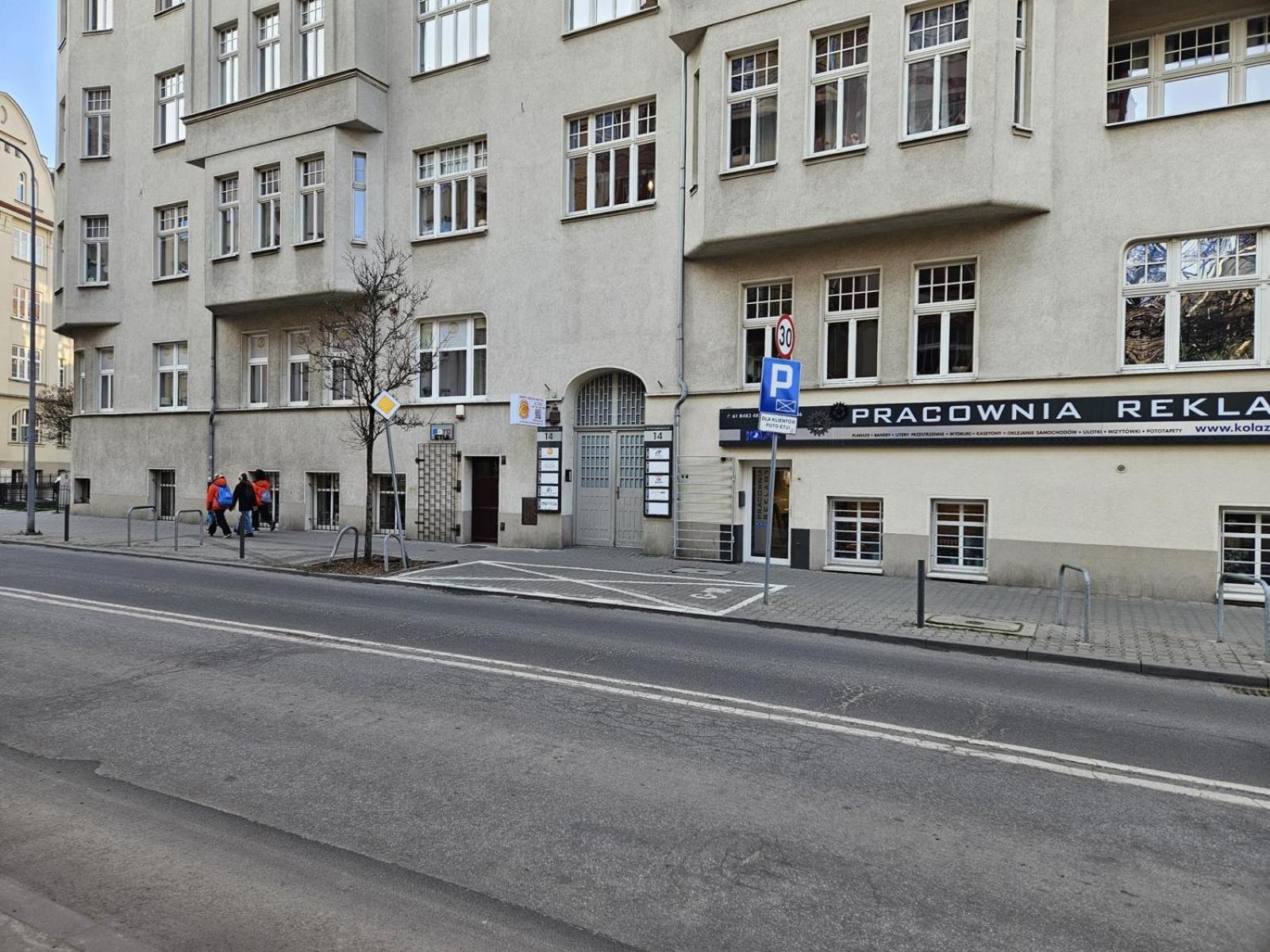 Happy House Hostel Poznan Exterior foto